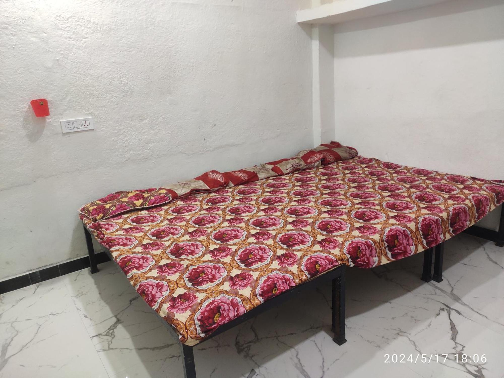 Kuber Bhandari Guest House And Hotel Sehore المظهر الخارجي الصورة